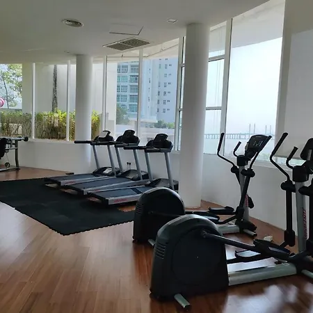 Seaview Vacation Condo 3R3B 8Pax Bayan Lepas Exterior photo