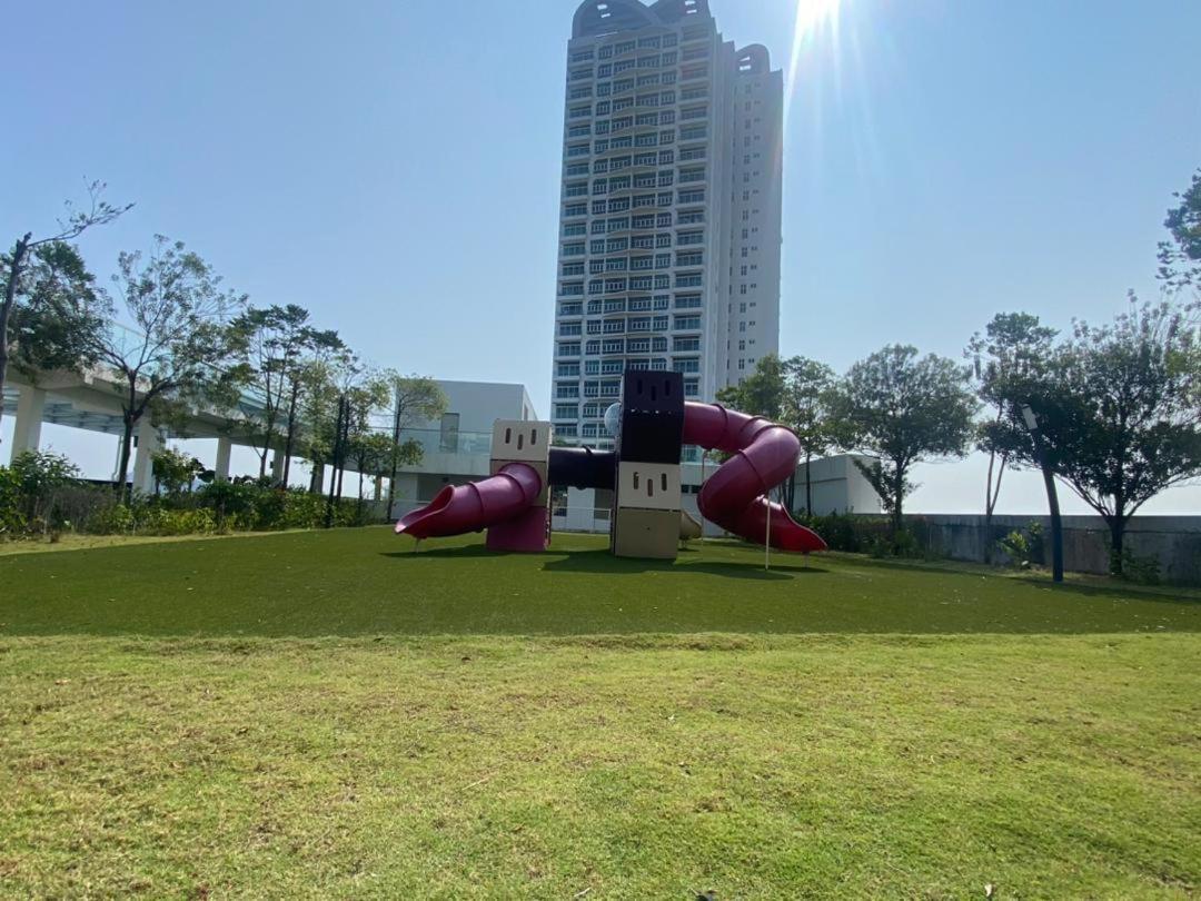 Apartment Seaview Vacation 3r3b 8pax Bayan Lepas
