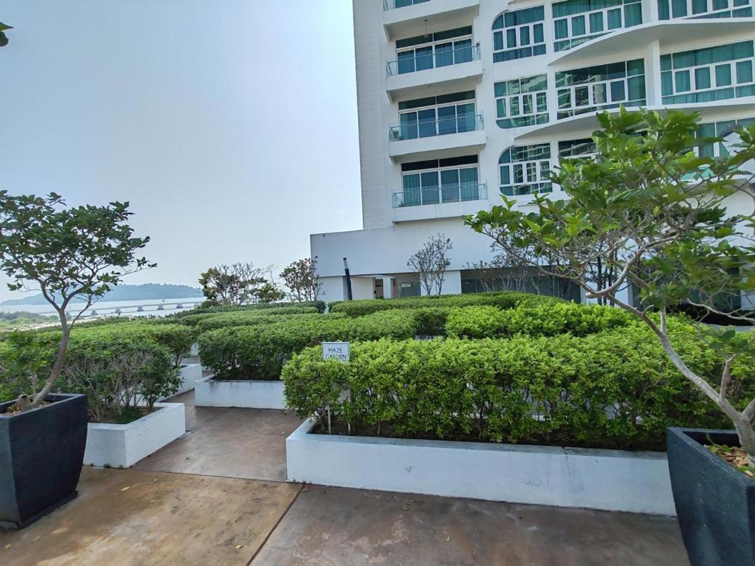 Seaview Vacation 3r3b 8pax Bayan Lepas