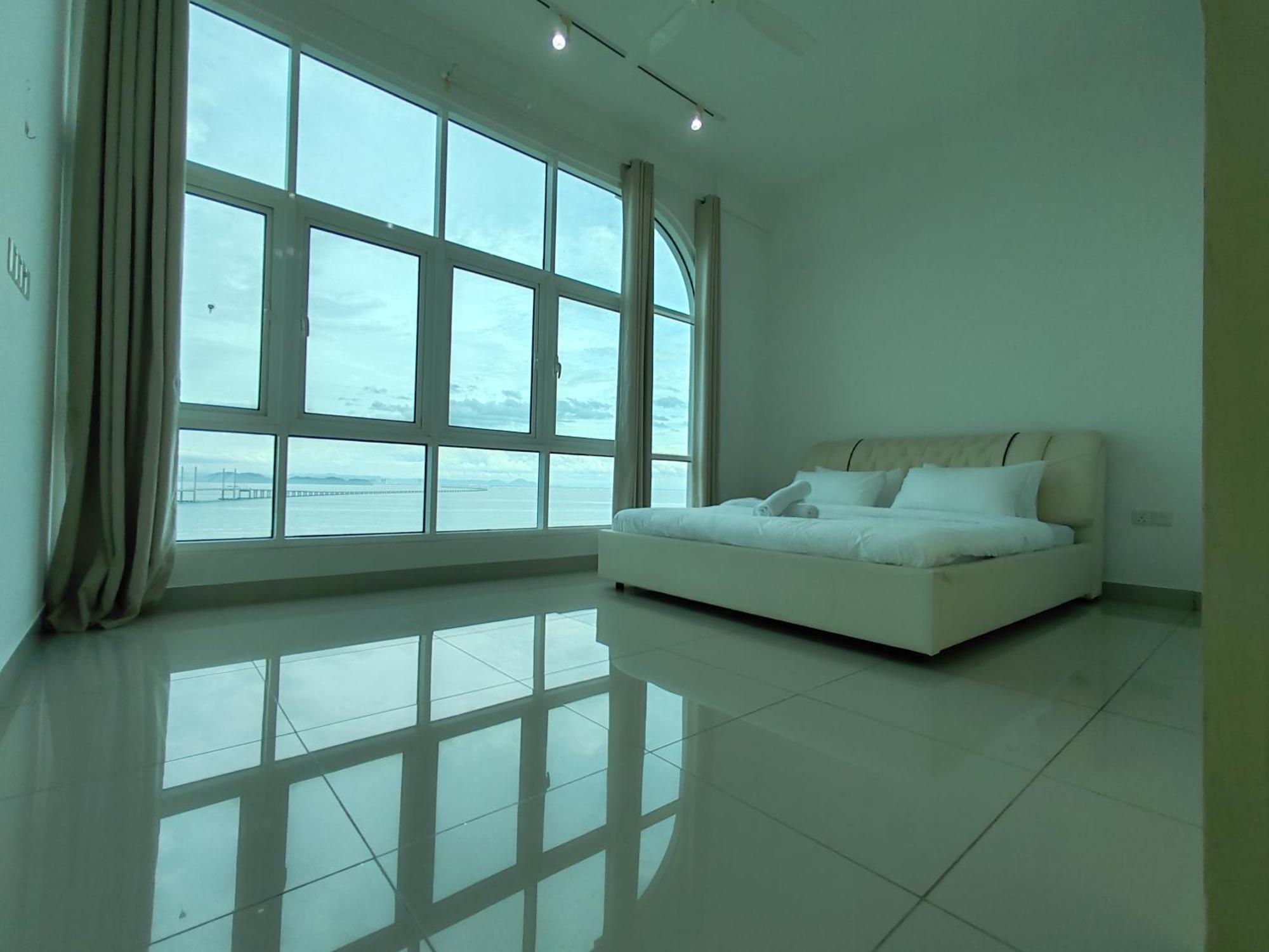 Seaview Vacation 3r3b 8pax * Bayan Lepas